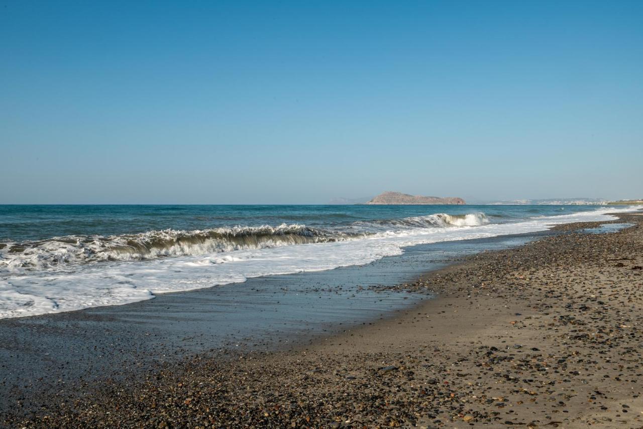 Gt Beach Maleme Eksteriør billede