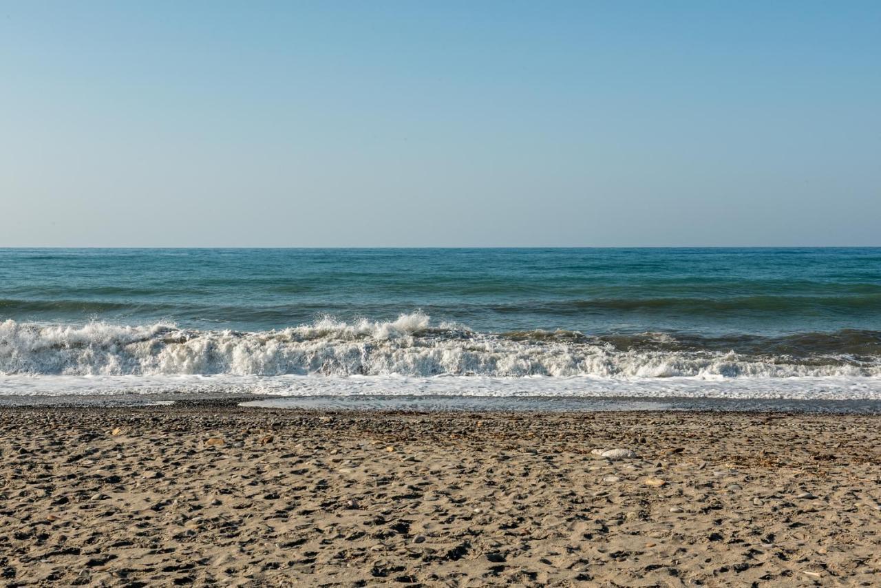 Gt Beach Maleme Eksteriør billede